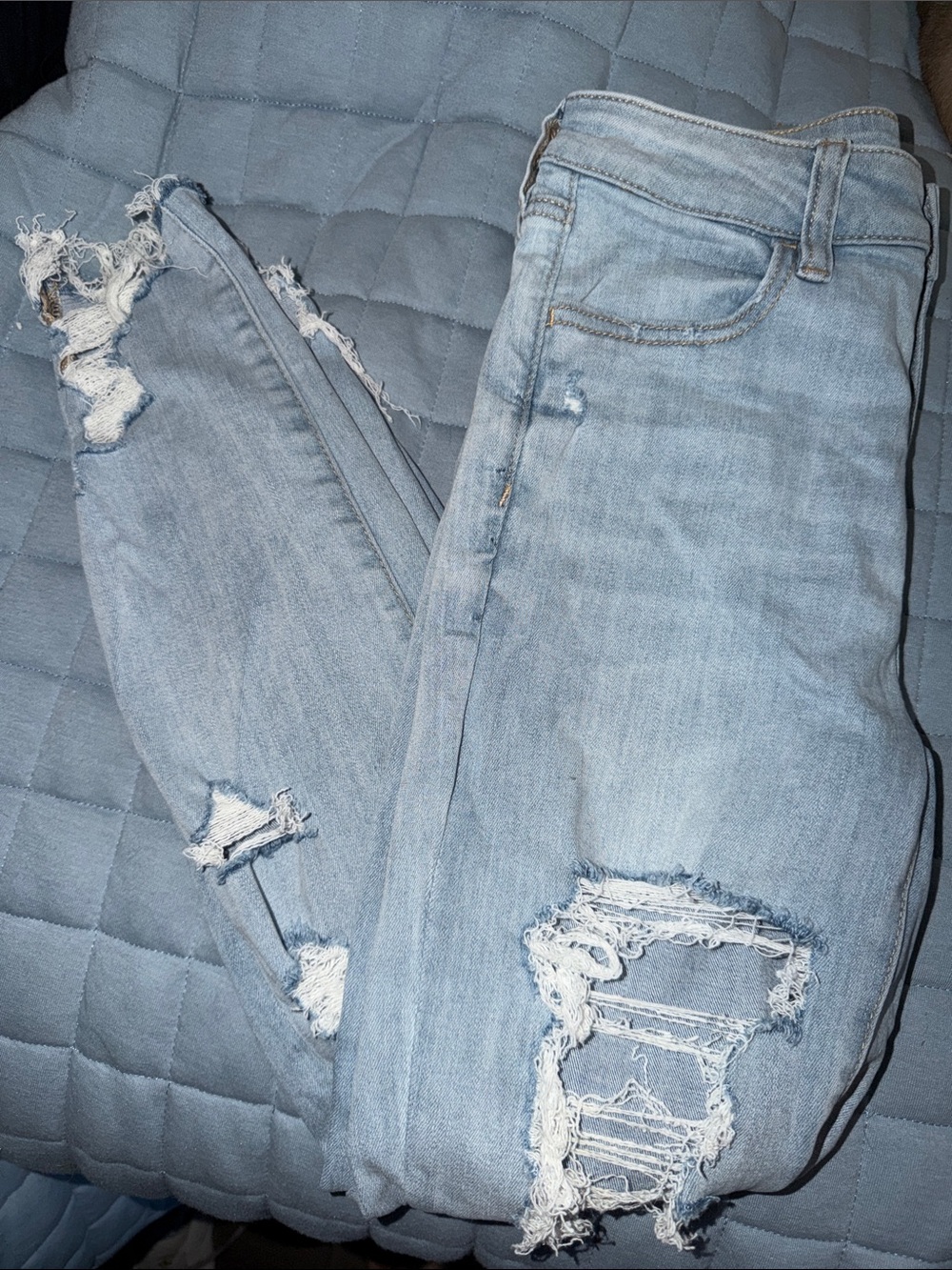 American Eagle Outfitters Light Blue Distressed Skinny Jeans
